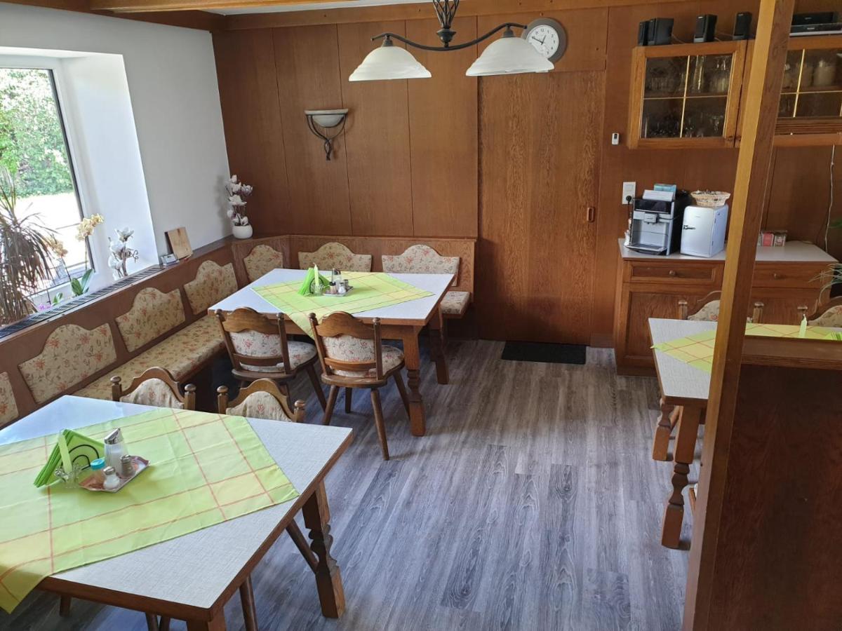 Haus Bergblick Fruehstueckspension Oberort ภายนอก รูปภาพ