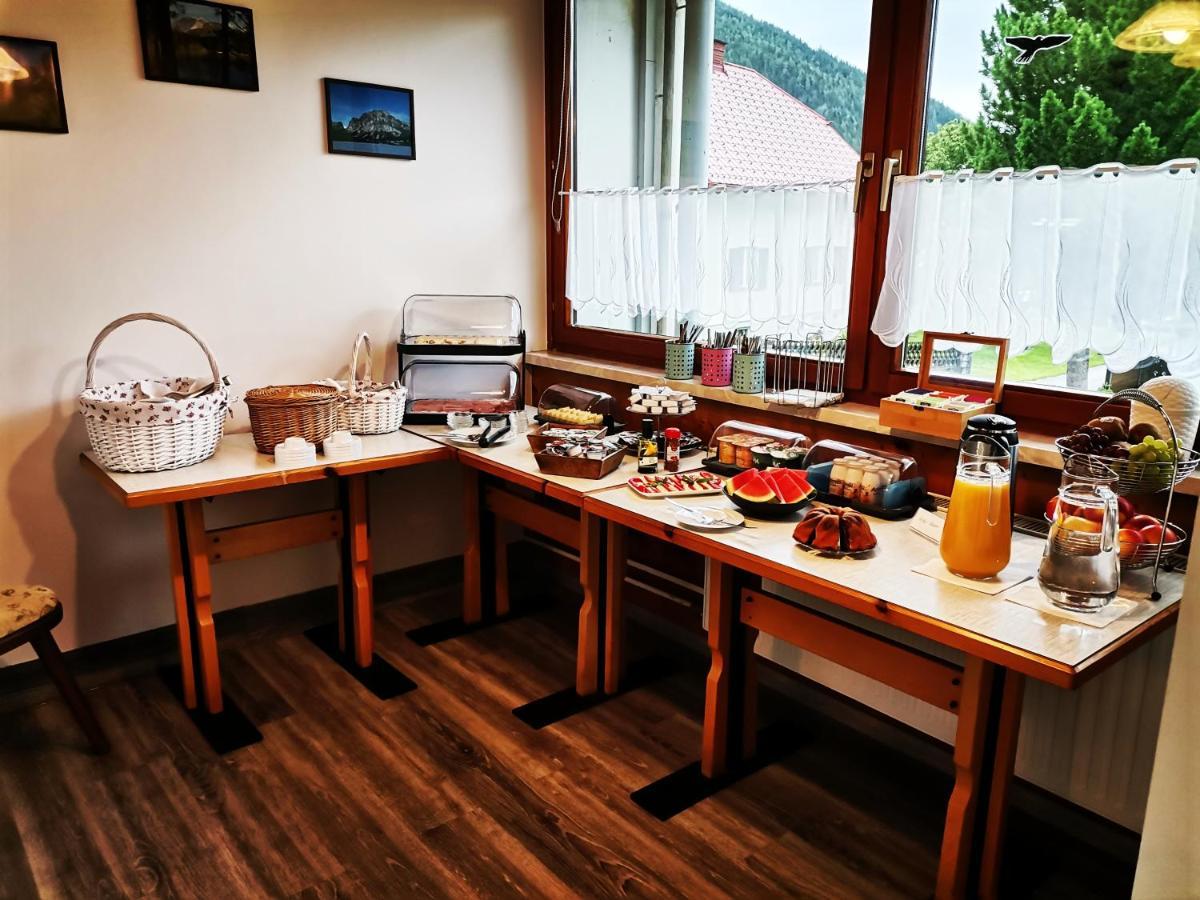 Haus Bergblick Fruehstueckspension Oberort ภายนอก รูปภาพ
