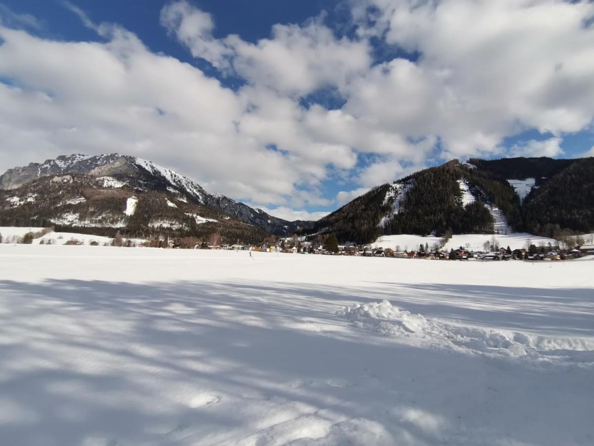Haus Bergblick Fruehstueckspension Oberort ภายนอก รูปภาพ