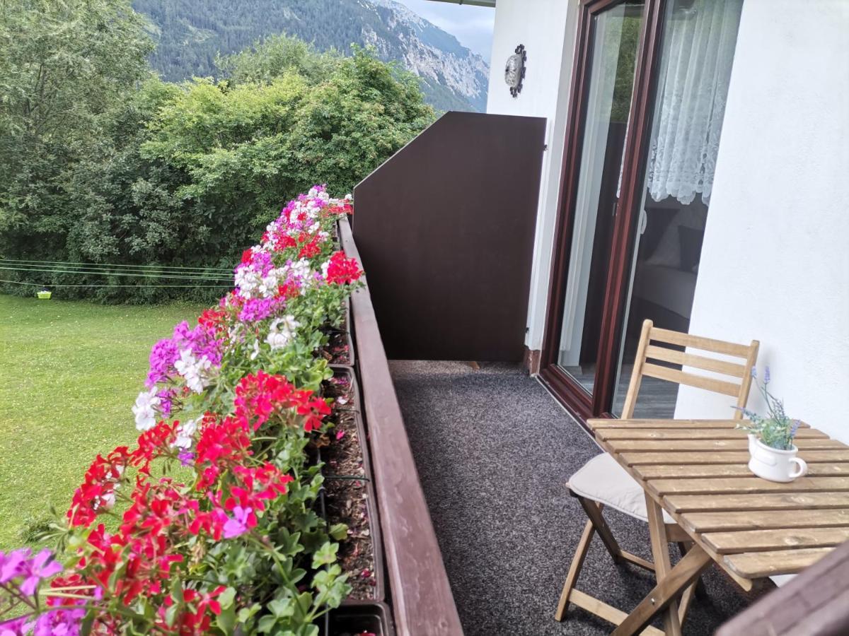 Haus Bergblick Fruehstueckspension Oberort ภายนอก รูปภาพ