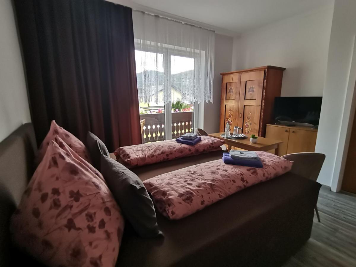Haus Bergblick Fruehstueckspension Oberort ภายนอก รูปภาพ