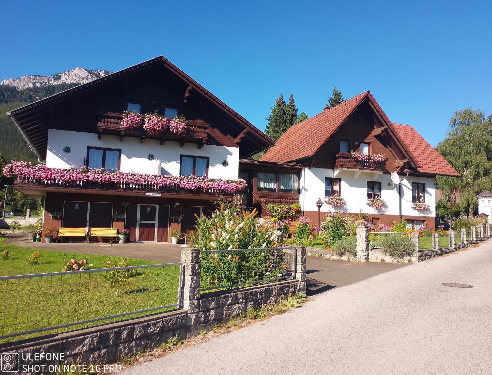 Haus Bergblick Fruehstueckspension Oberort ภายนอก รูปภาพ